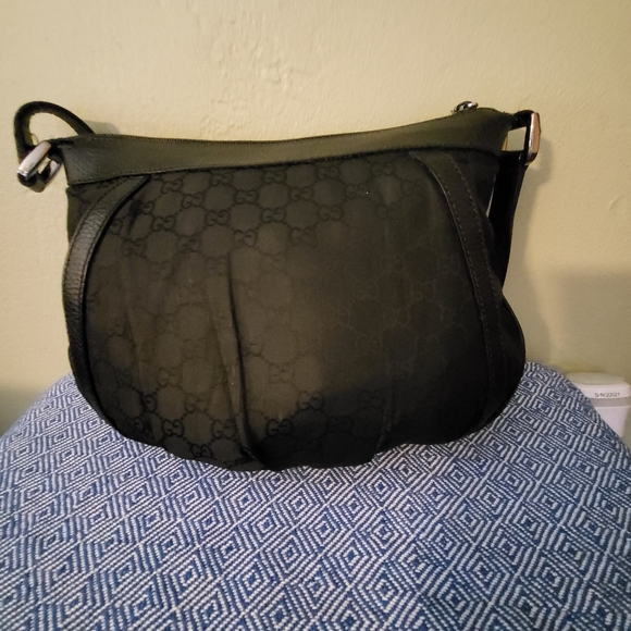 Gucci GG Supreme Abbey Small D Ring - Picture 7 of 16